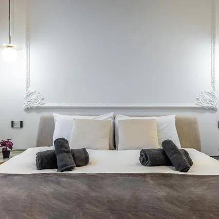 Modern Near Sta Апартаменты *