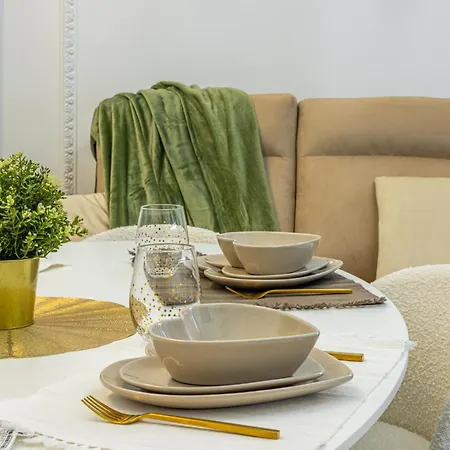 Modern Near Sta Апартаменты