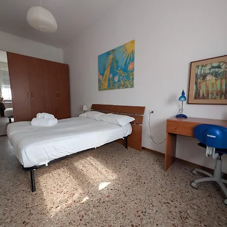 Hbhall Residenze Darsena Apartmán *