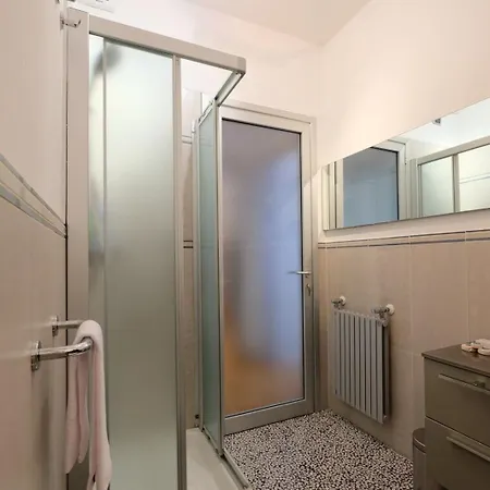 Luminoso Nell'incantevole Milanoisola Appartement Milaan