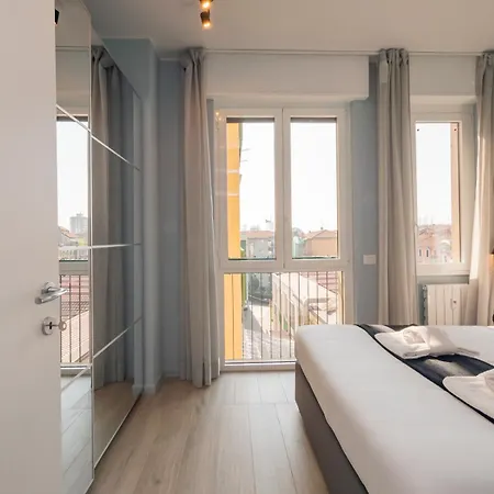New Two-room A Stone's Throw From The M3 Metro Appartement