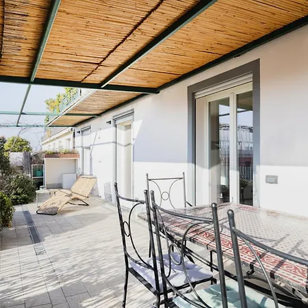 Easylife - Con Terrazzo Vicino Duomo Appartamento *