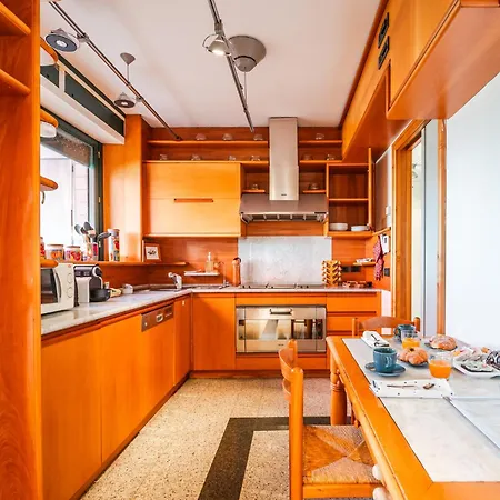 Luxury Penthouse - Sauna, Garage, Office, Terrace Holiday home Milan