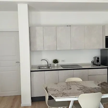 Apartament Mihouse Res Mediolan