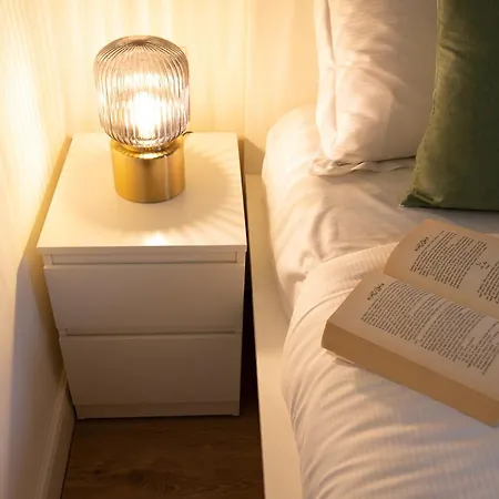 Casa Maciachini-green Suite-m3 10 Minutes To Duomo * Milano