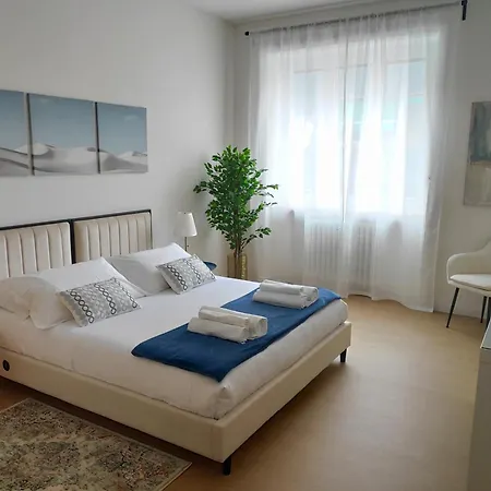 Mico Elegante E Raffinato Trilocale Апартаменты