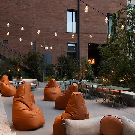 21 House Of Stories Navigli Hotel Milan