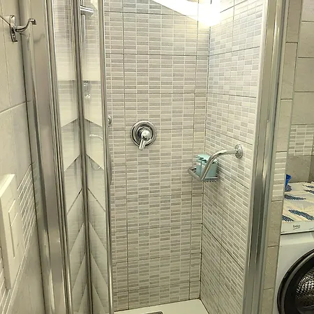 Matthias - - Modern And Cozy Flat, Close To The Metro - 15 Min From Station, Close To San Raffaele Апартаменты
