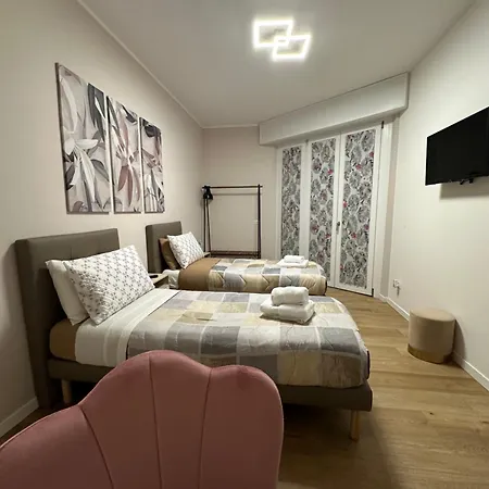 Manzoni A 500 Mt Da San Siro Milánó