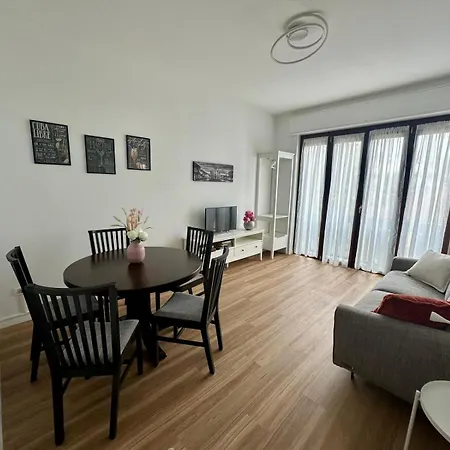 Emily's Apartman