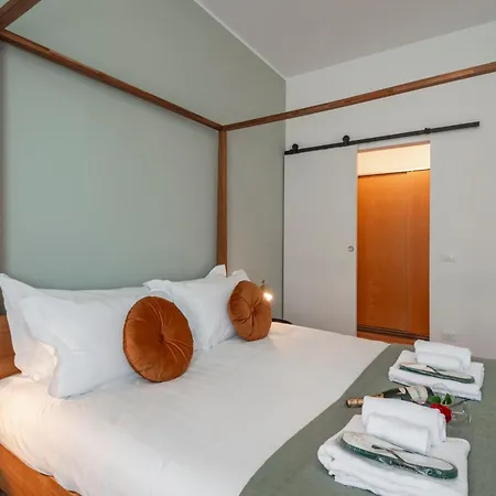 Appartement Bazzi, 49 - Bocconi *