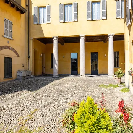 Apartamento 15th-century Apt, City-mxp Train