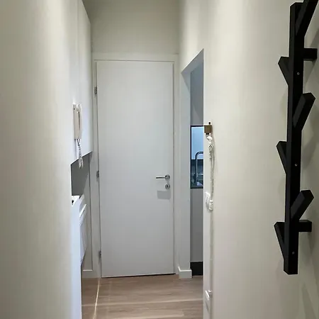 Porta Venezia Elegance Eustachi 32 Apartment