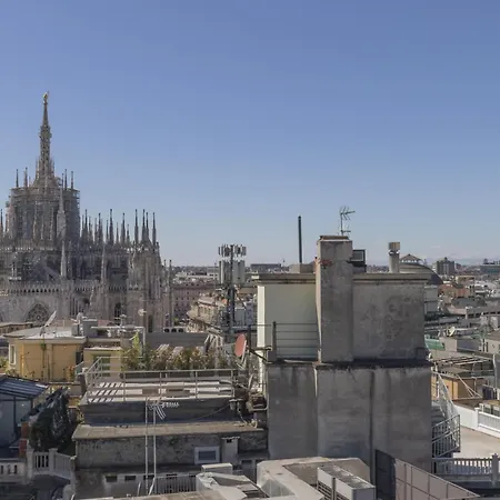 Appartement San Babila Tower With Panoramic Terrace Overlooking Duomo By Rentopolis *