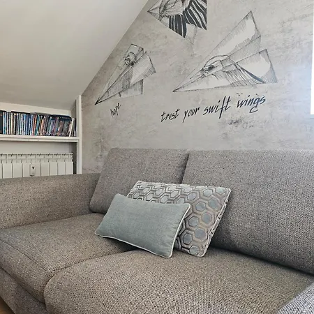 Διαμέρισμα Mansarda A San Siro *