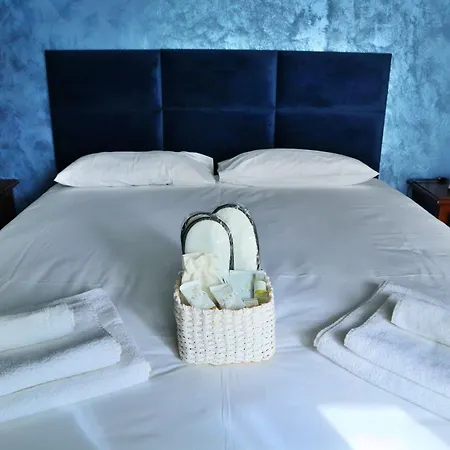Cozy Room In Elegant Flat Shared With Alex, Tube 5 Min Walking