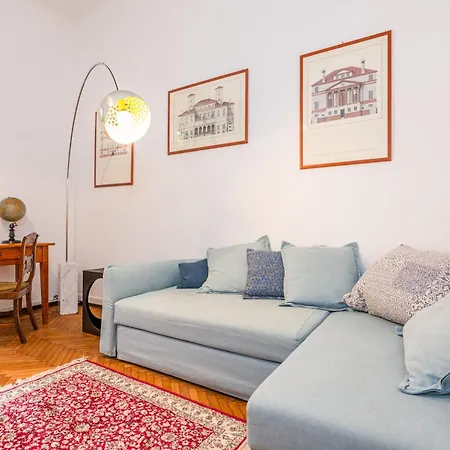 The Discovery Road - Your From Mediolan