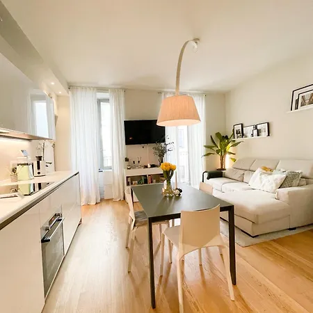 New Quiet And Design In The Heart Of Milano