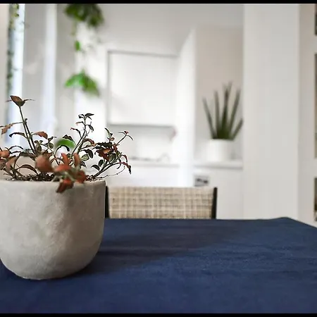 Milan, Cozy Flat In Porta Venezia Апартаменты Милан