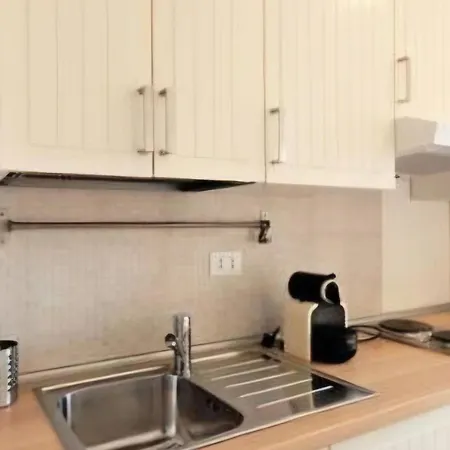 Monolocale Vicino Al Metro Apartment *