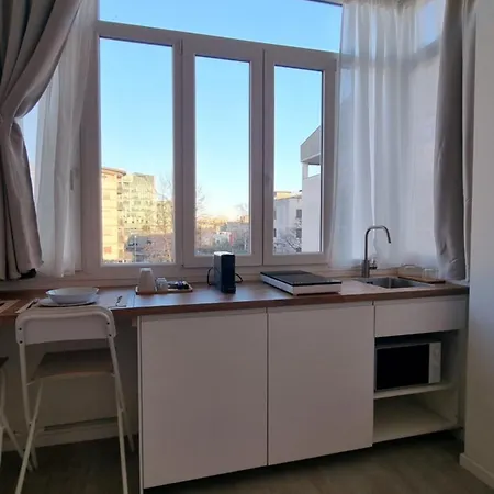 Daire Luminoso Monolocale Mm3 Dergano Sky Legnone *