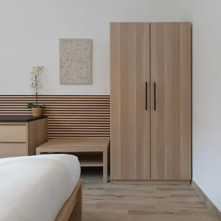 Metro Line 1 Free Parking *