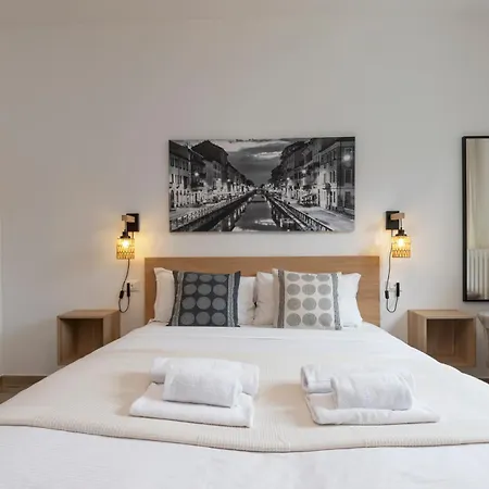 Metro Line 1 Free Parking