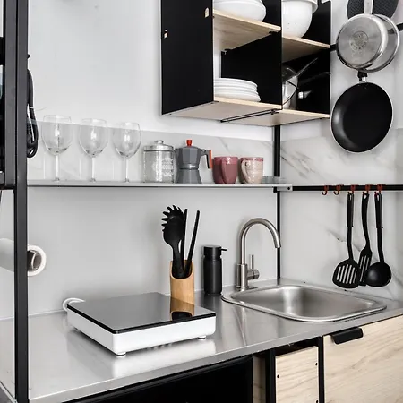 Joivy Elegant Double Near Subway Station شقة ميلان