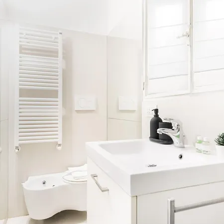 Easylife - - Bacone 6d - Buenos Aires * Milaan