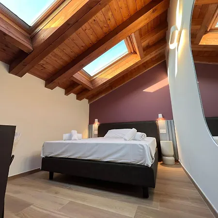 Rossovino Boutique 3* Milaan