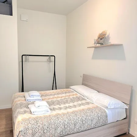 Metro M1- Fiera Citylife Duomo 10 Min Ac Wi-fi Apartment