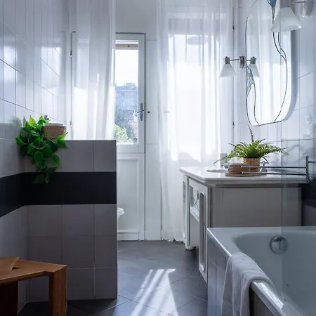 Ampio Ed Elegante - 2 E 2 Bagni Lejlighed *