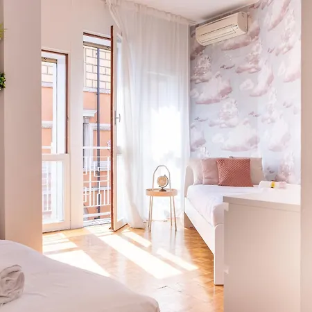 Ampio Ed Elegante - 2 E 2 Bagni Lejlighed *