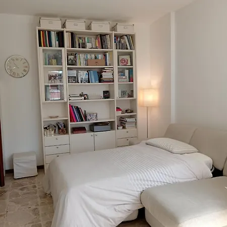With Sofa Bed Apartment Milan