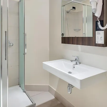 B＆b サン シーロ 3*