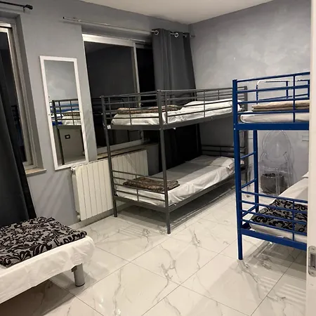 Hostel Lion & Youth Milan