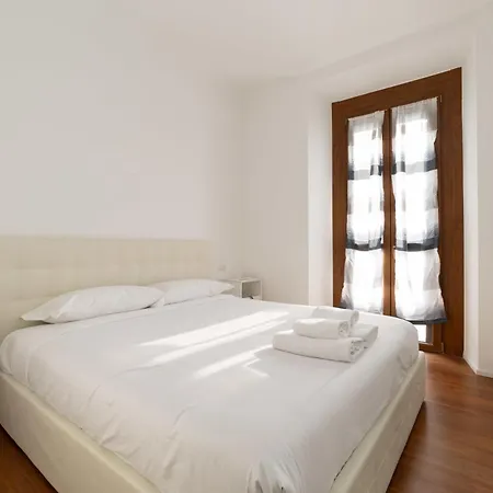 Daire Moderno Bilocale Vicino Aeroporto Linate Self Check-in 24h & Wifi Veloce Milano