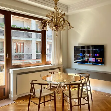 Morozzo1939 - An Authentic Milanese Home, Near Duomo Milánó