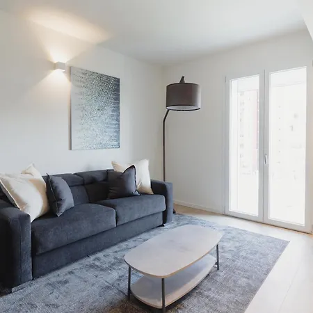 Gohost - Modern And Bright With Terrace And Balcony * Milan