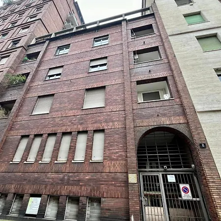 Modern Openspace In Piazza Repubblica Near To Via Montenapoleone Milán