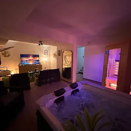 Apartment Luxury Oasis In Duomo Jacuzzi Sauna Milan