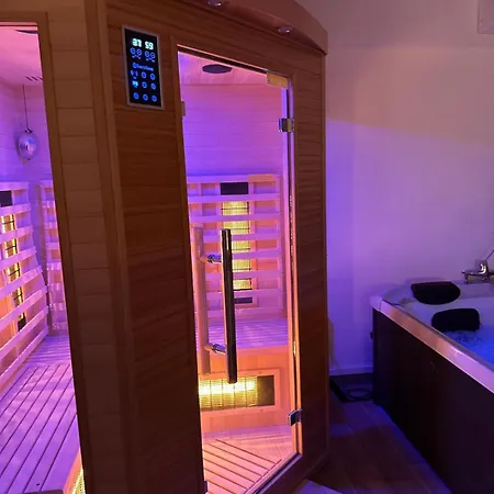Apartment Luxury Oasis In Duomo Jacuzzi Sauna Milan