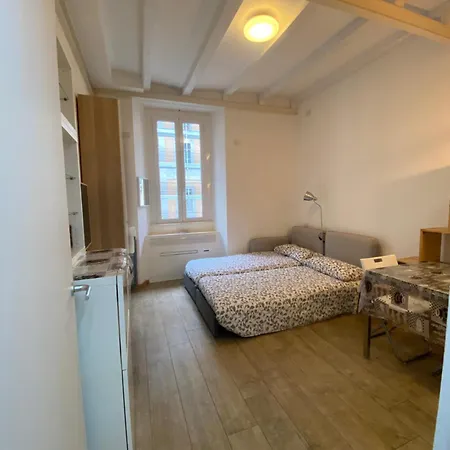 Center Navigli Duomo - Coco House Petite Maison Apartment *