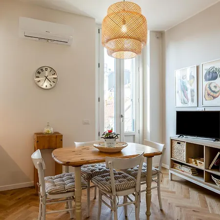 Apartment Nuovi Bilocali Station - 2 Con Parcheggio In Box E 1 Con Balcone -no Box- N&s Town Homes