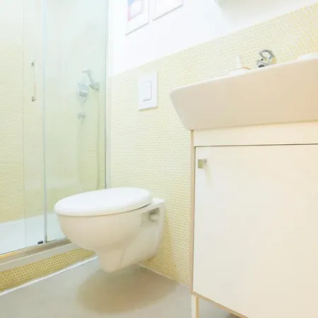 Apartment Isola 5 Minutes From Porta Garibaldi Station Milan