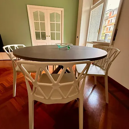 Brand New Near Center Apartamento Milán