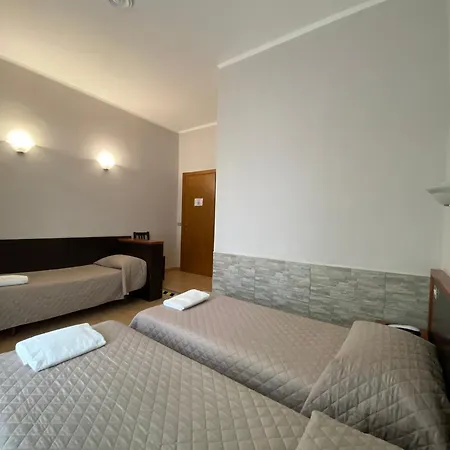 Atena 2* Mailand