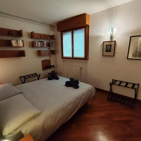 The Book Nook Lejlighed *
