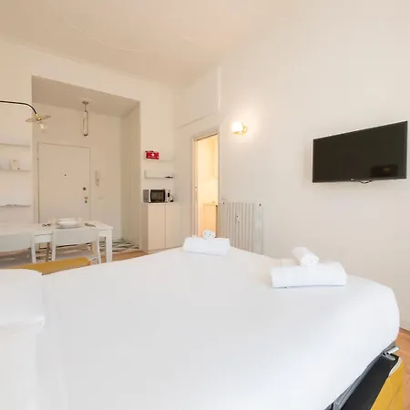 Homelovers Pretty Porta Venezia District Mm1 Apartament *