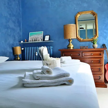 Homestay Cozy Room In Elegant Flat Shared With Alex, Tube 5 Min Walking *